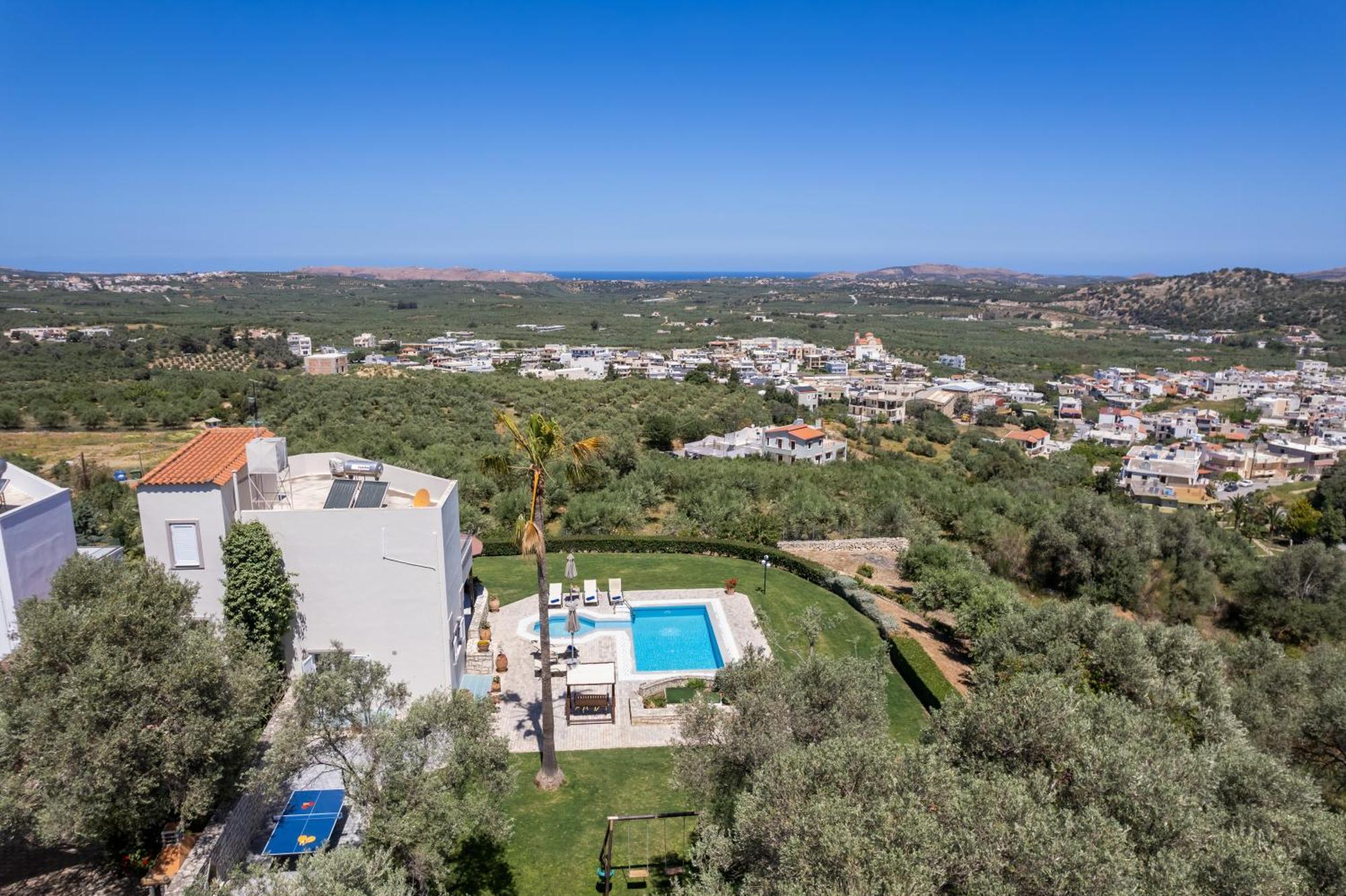 Villa Elisabeth Perama  외부 사진